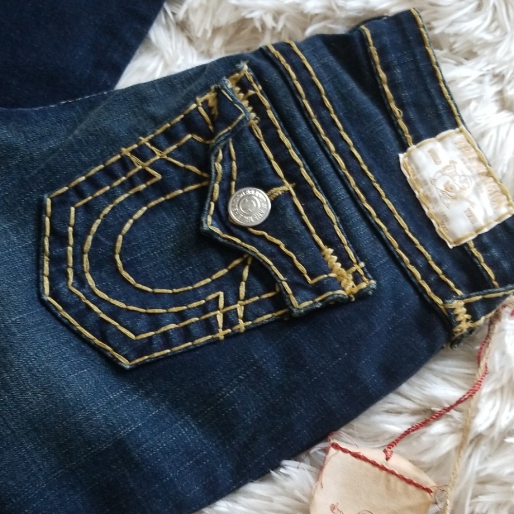 True Religion - Picture 2 of 5